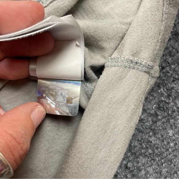 THE NORTH FACE Women’s red, white, blue logo tank top size: Small - Picture 6 of 7